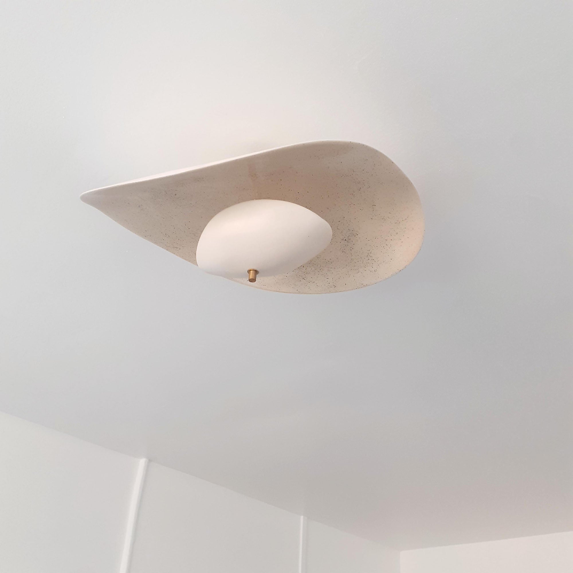 Unorara Premium Nordic Floating Metal Pendant Lamp - Lamp Copper