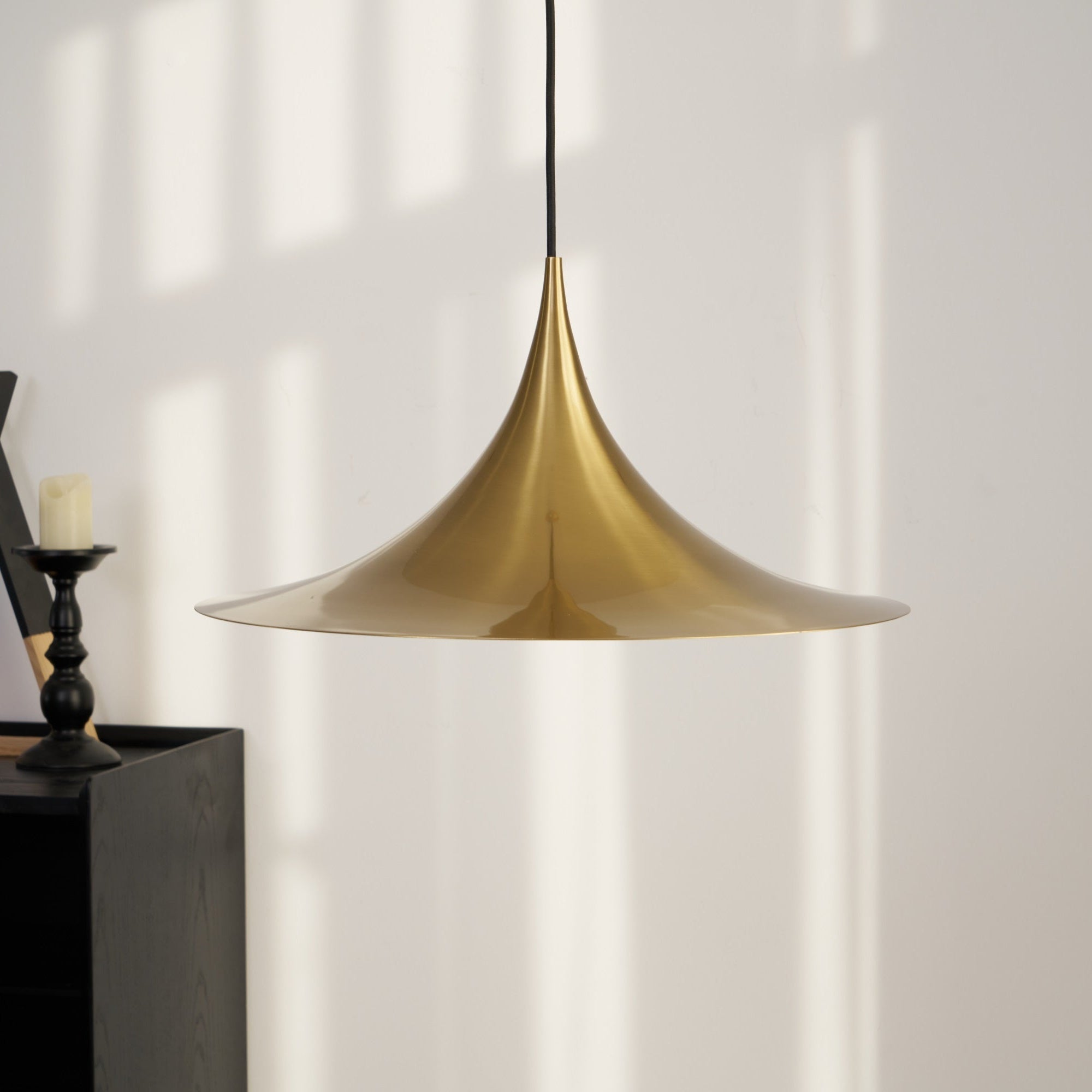 Semi Pendant Light - Blowlighting