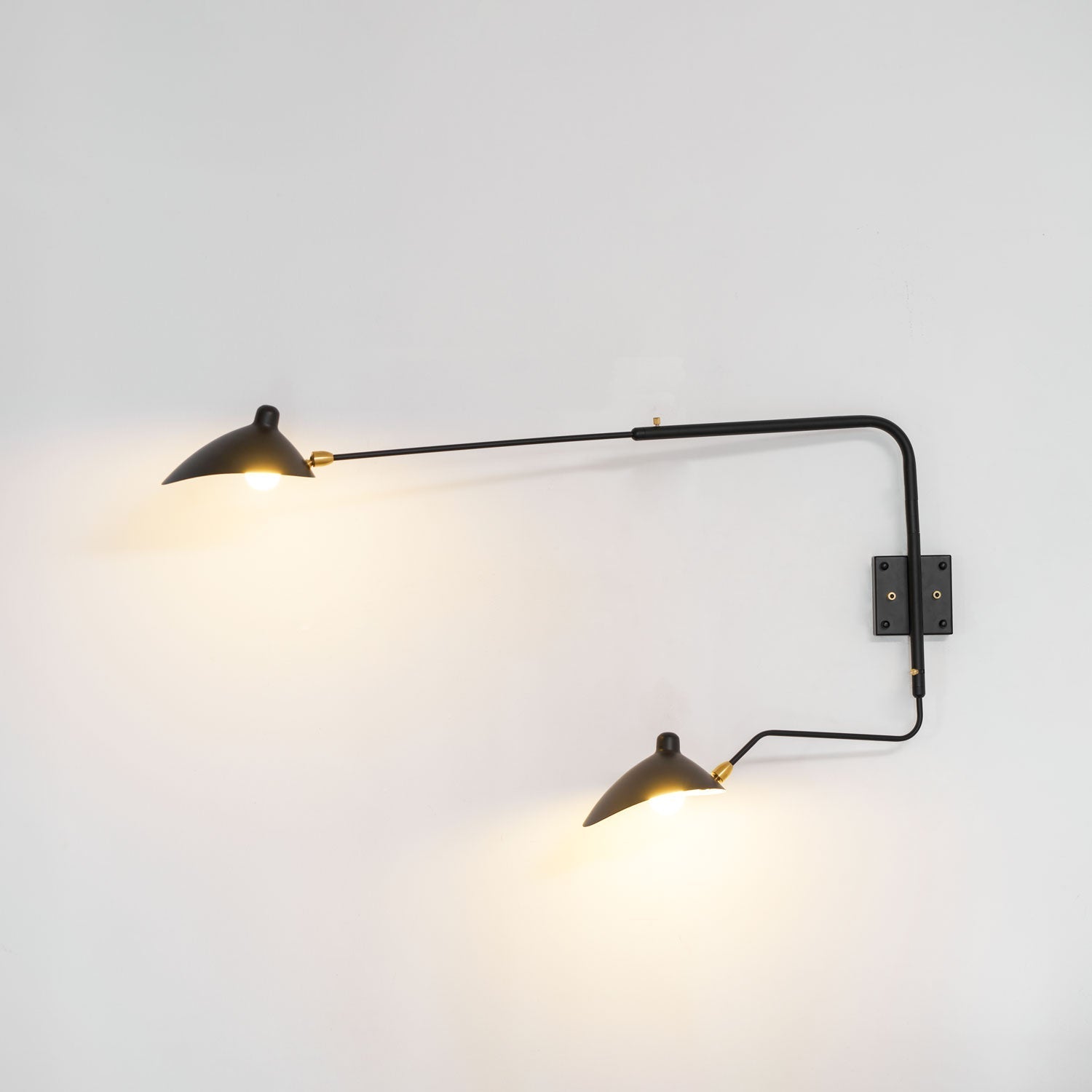 Serge Mouille Wall Sconce - Blowlighting