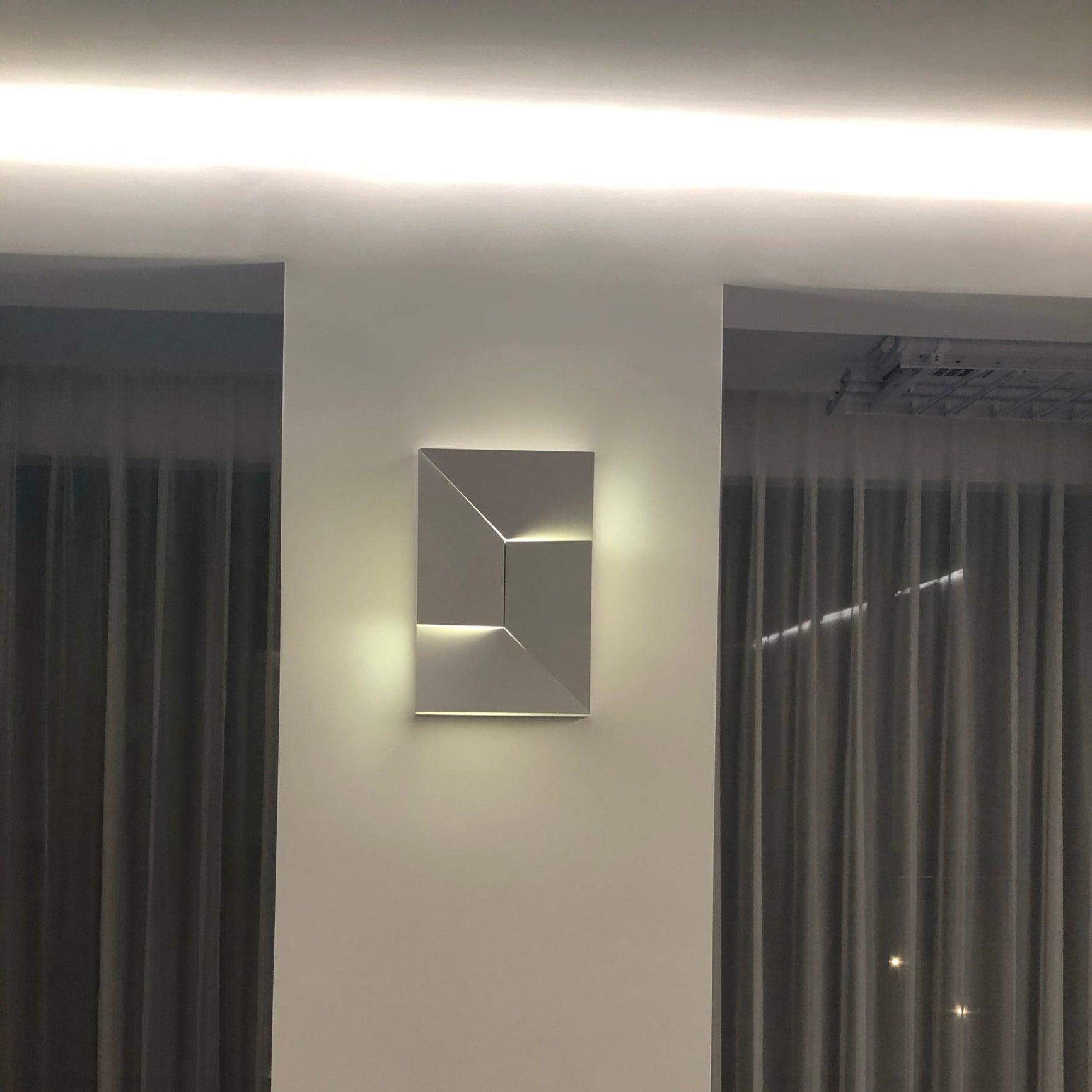 Shadows Grand Sconce - Blowlighting