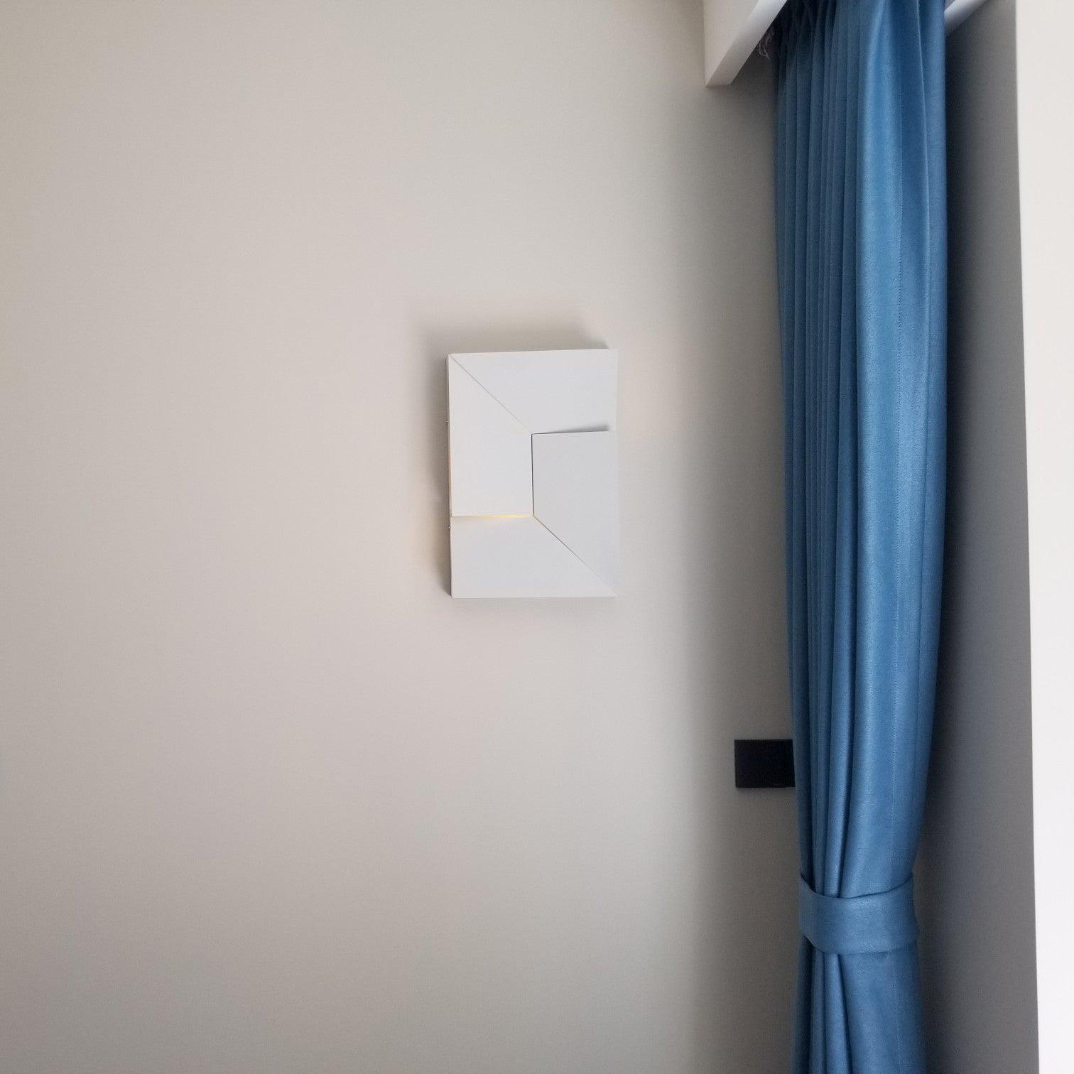 Shadows Grand Sconce - Blowlighting