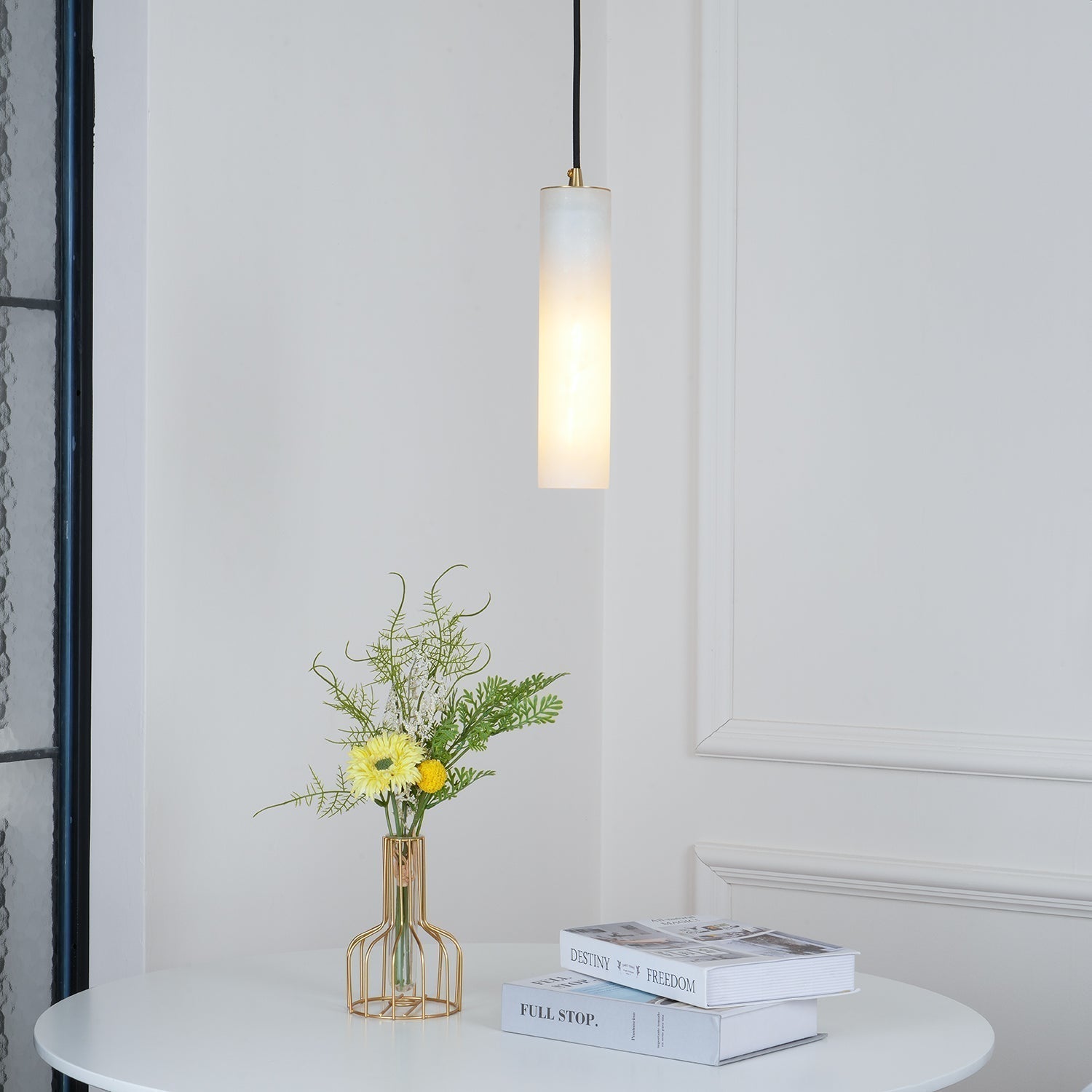 Nyxara Cluster Alabaster Pendant Light Staircase - Neutralighting