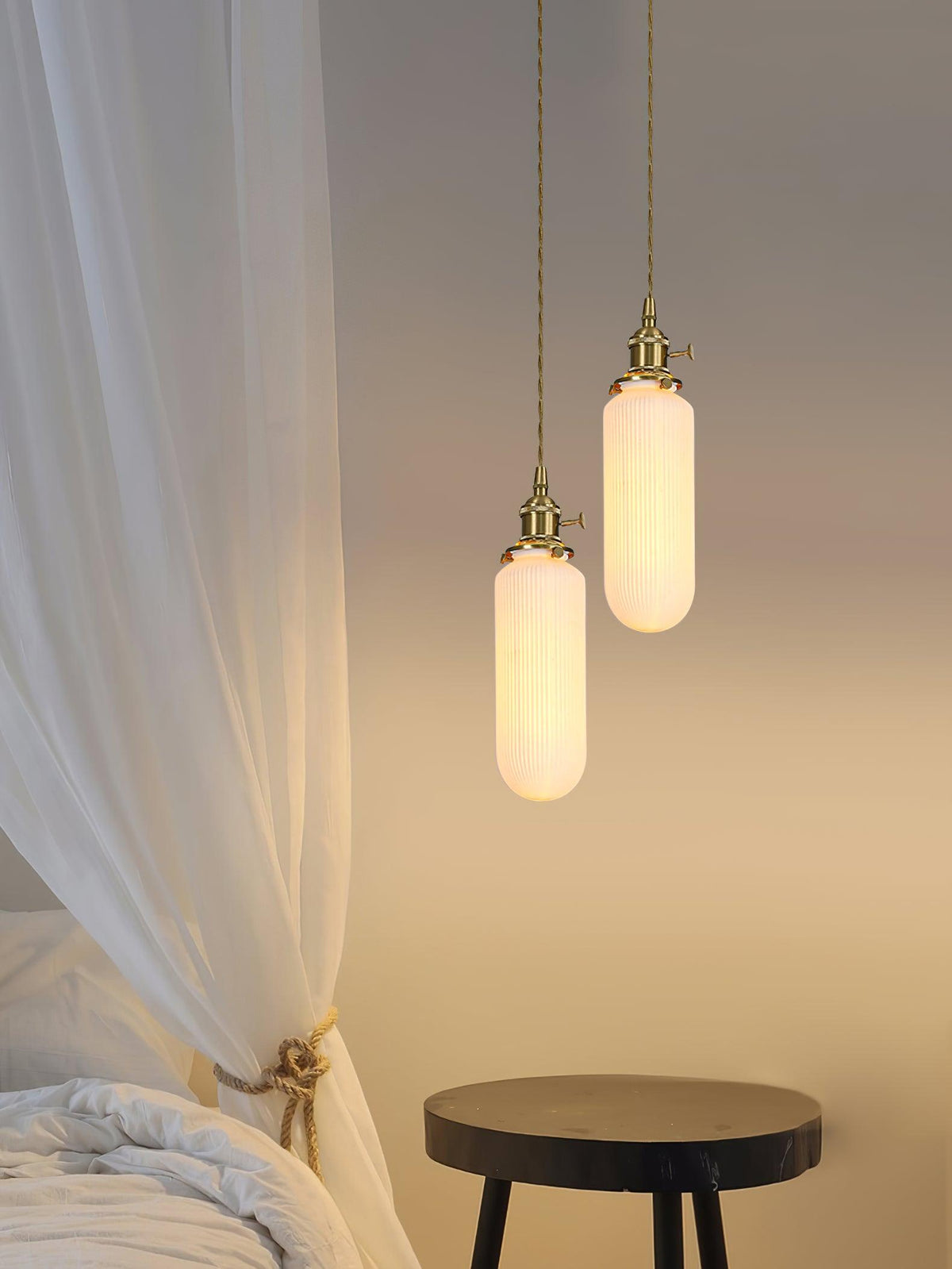 Liora Vintage Ceramic Pendant Light - Blowlighting