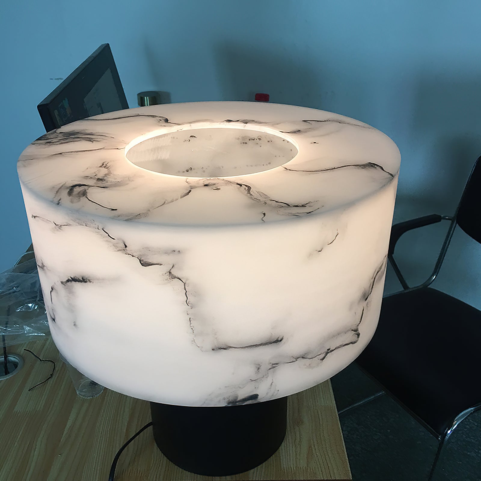 Small Solid Table Lamp - Lamp Copper
