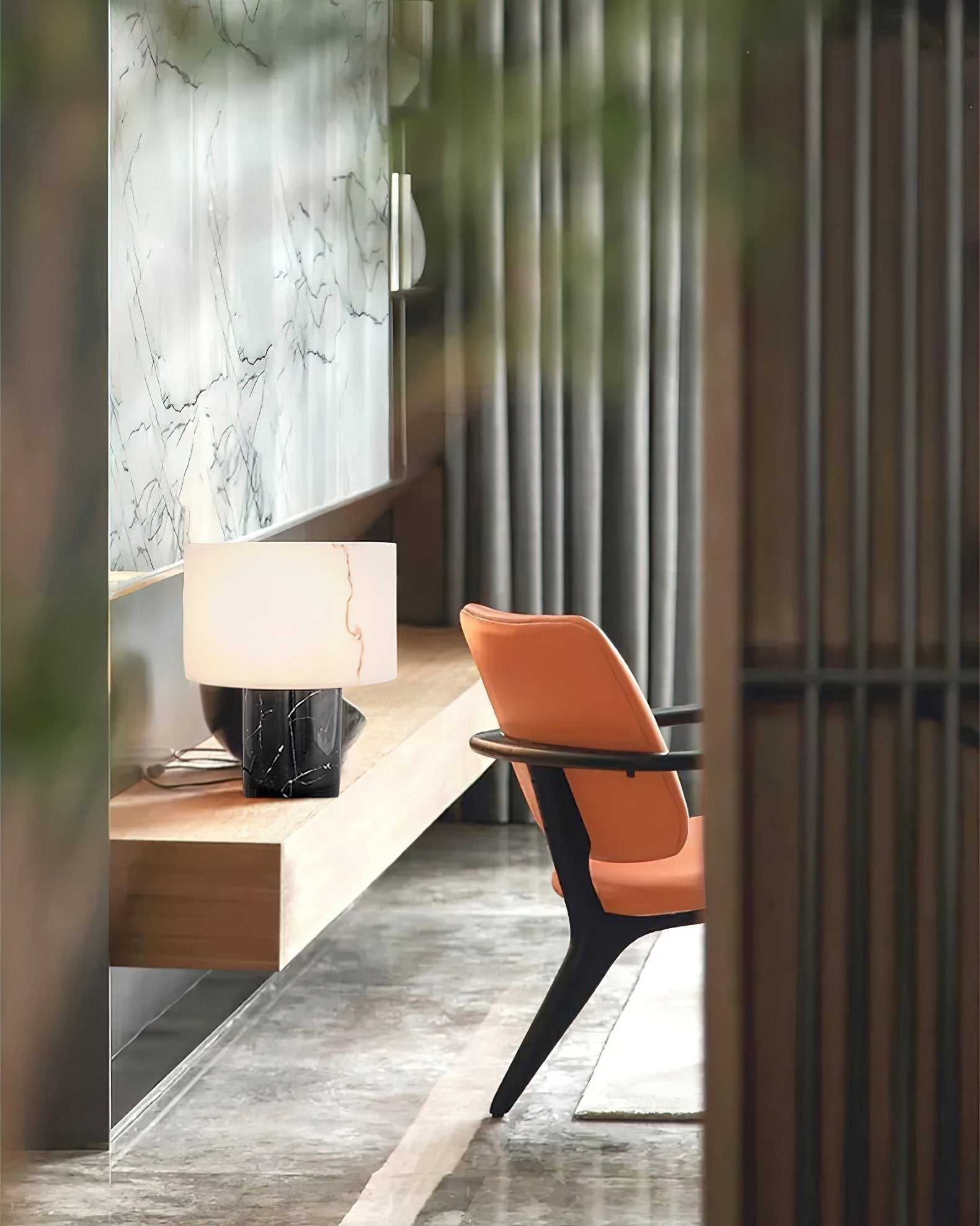 Small Solid Table Lamp - Lamp Copper