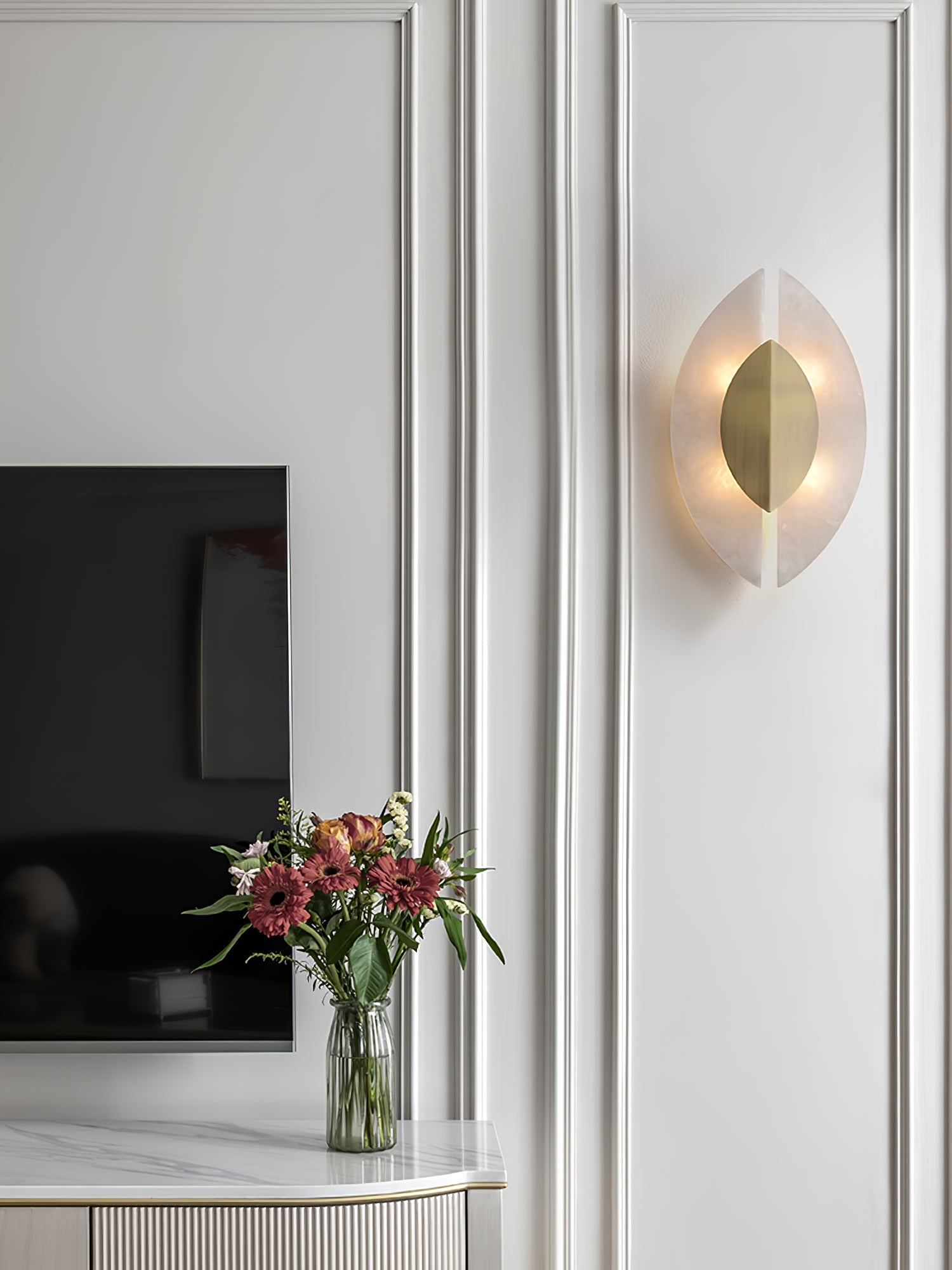 Orla Alabaster Wall Light - Neutralighting