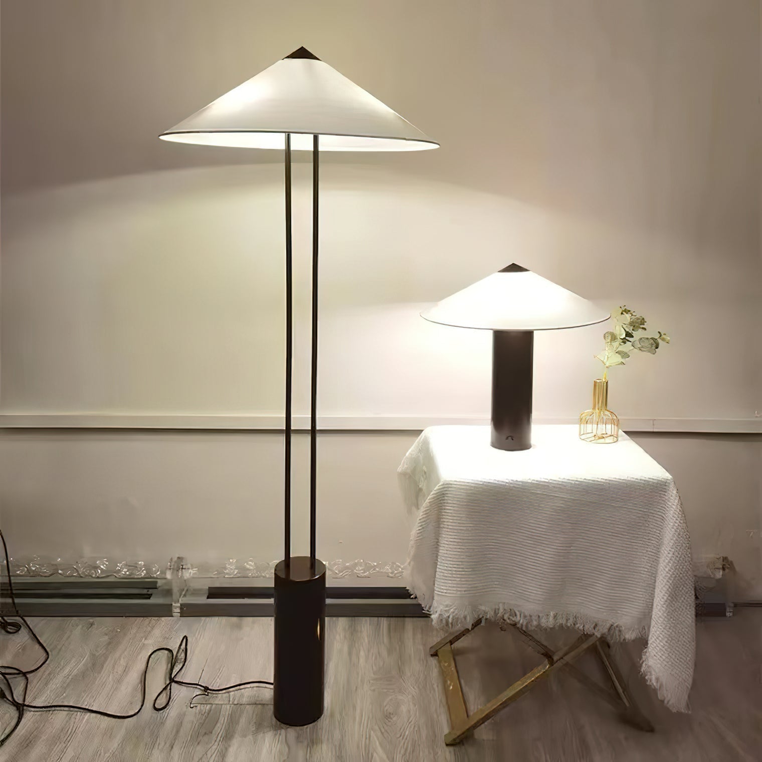 Staccato Floor Lamp - Lamp Copper