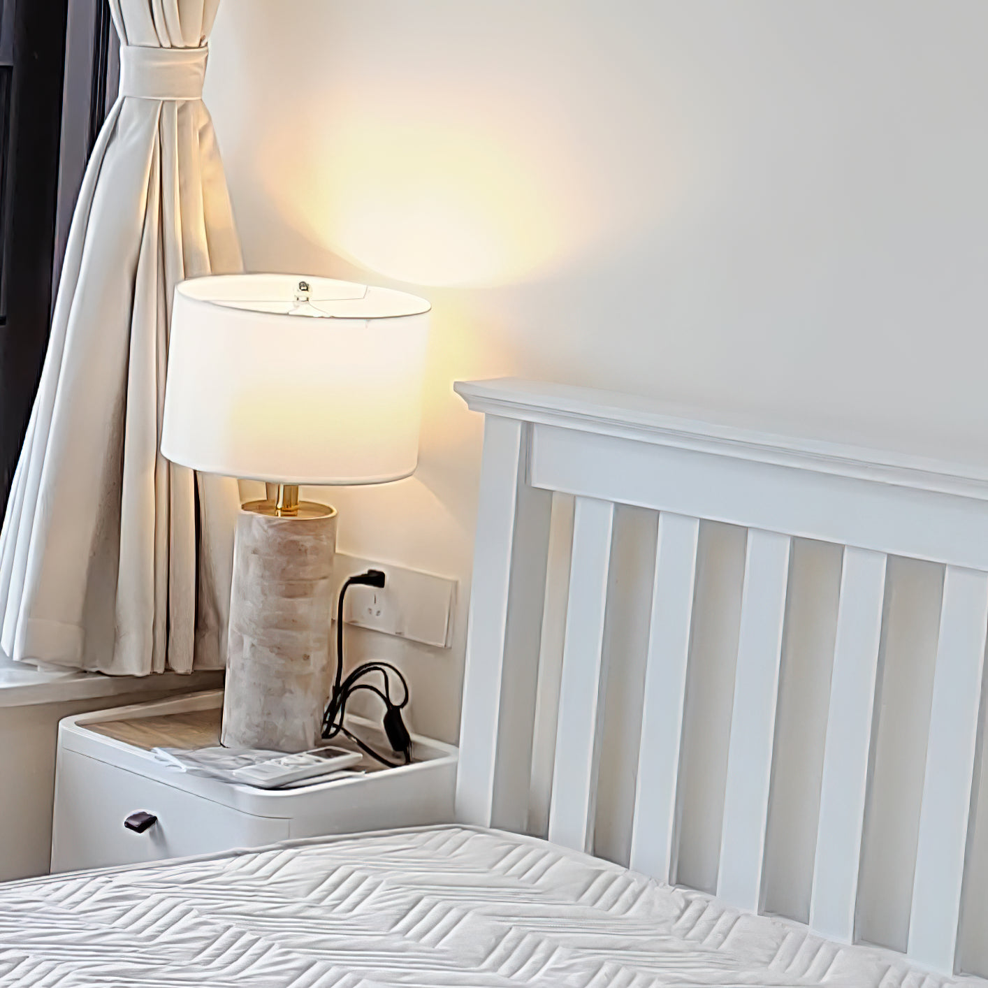 Surya Coast Table Lamp - Lamp Copper