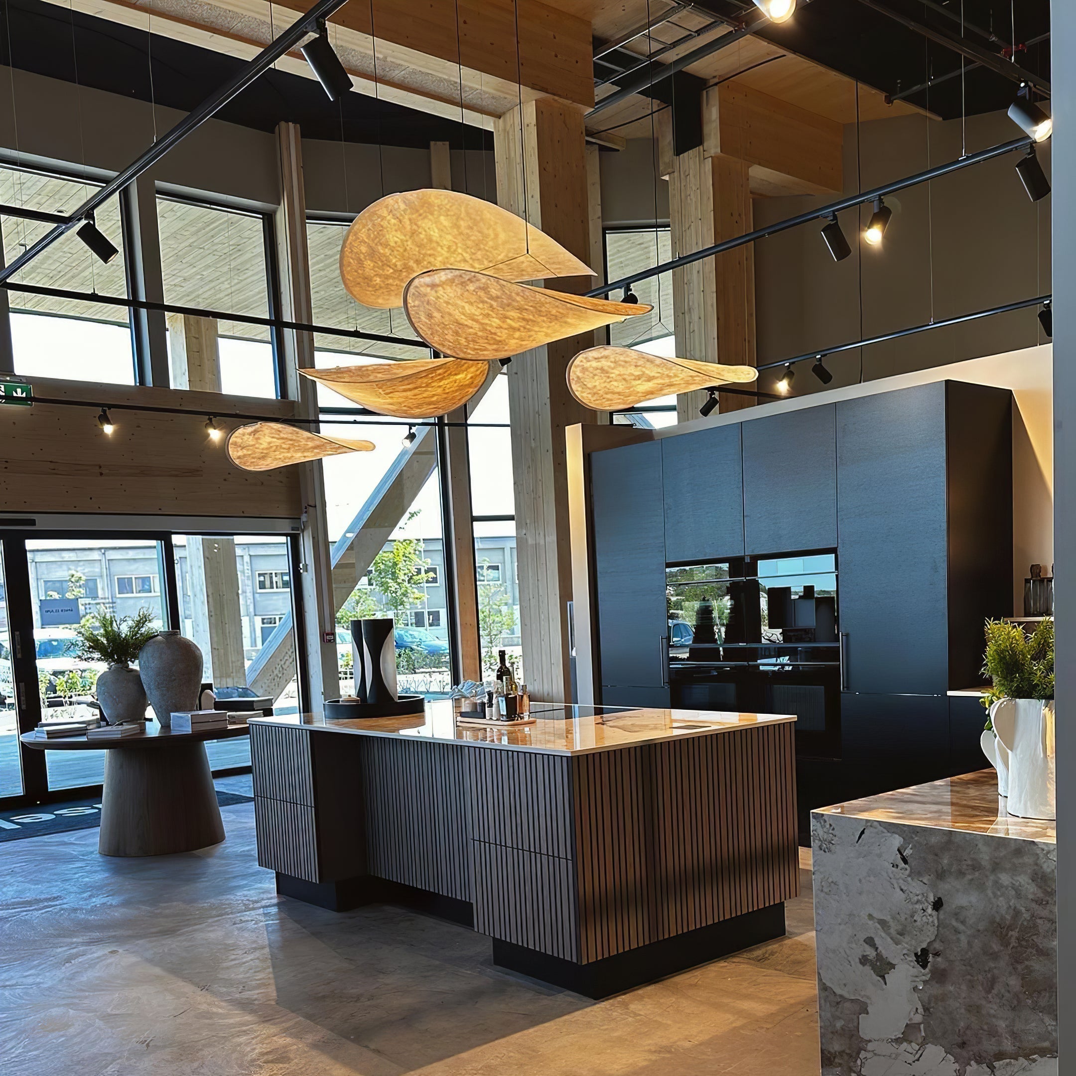 Tense Pendant Light - Blowlighting