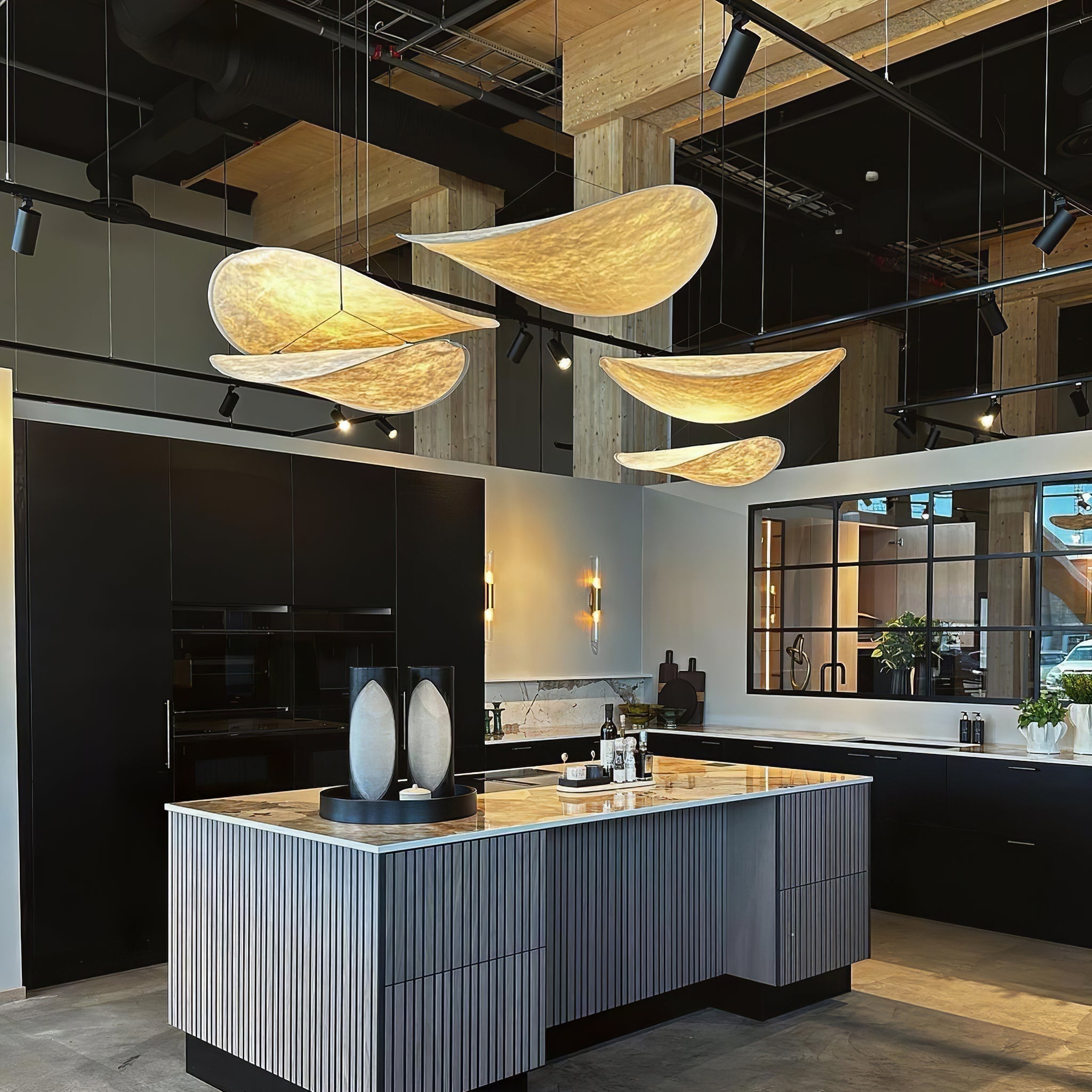 Tense Pendant Light - Blowlighting
