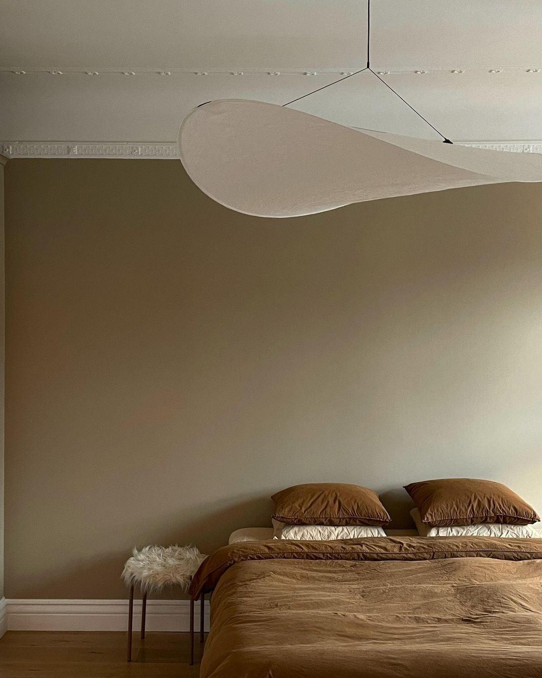 Tense Pendant Light - Blowlighting