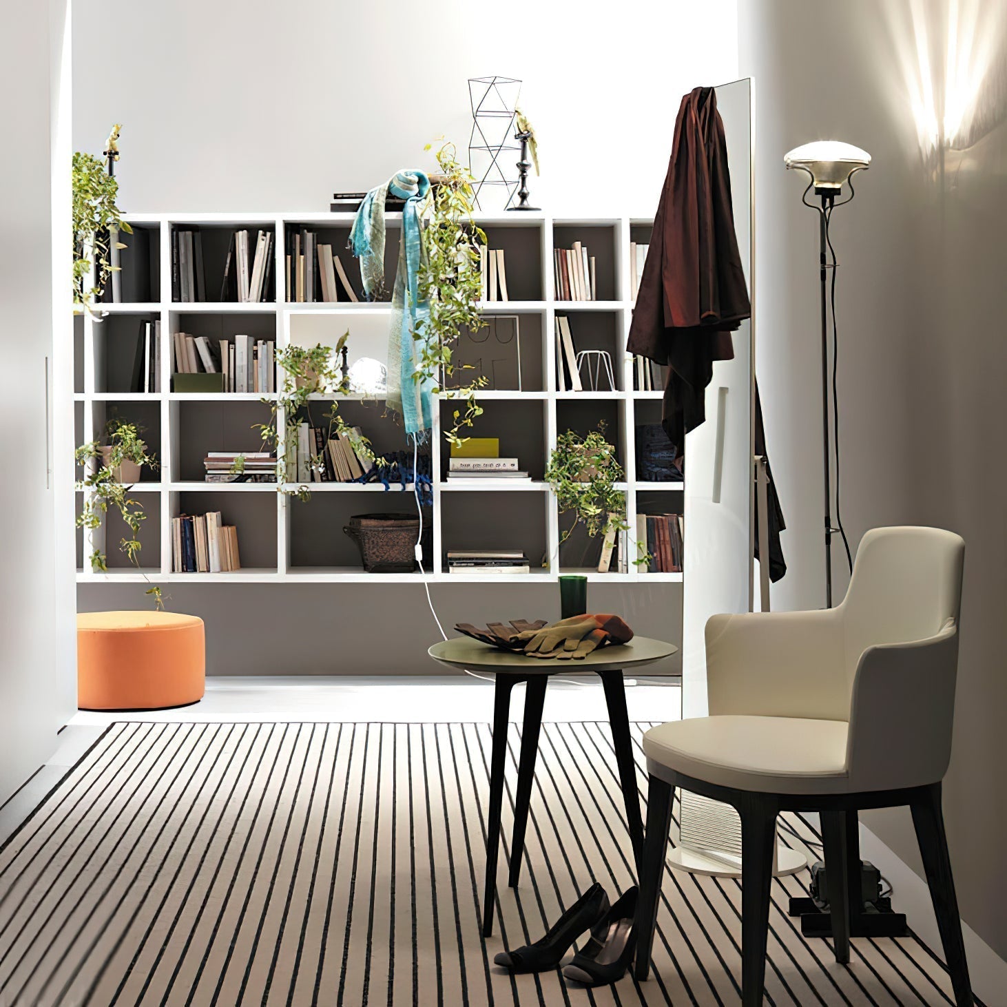 Toio Floor Lamp - Lamp Copper