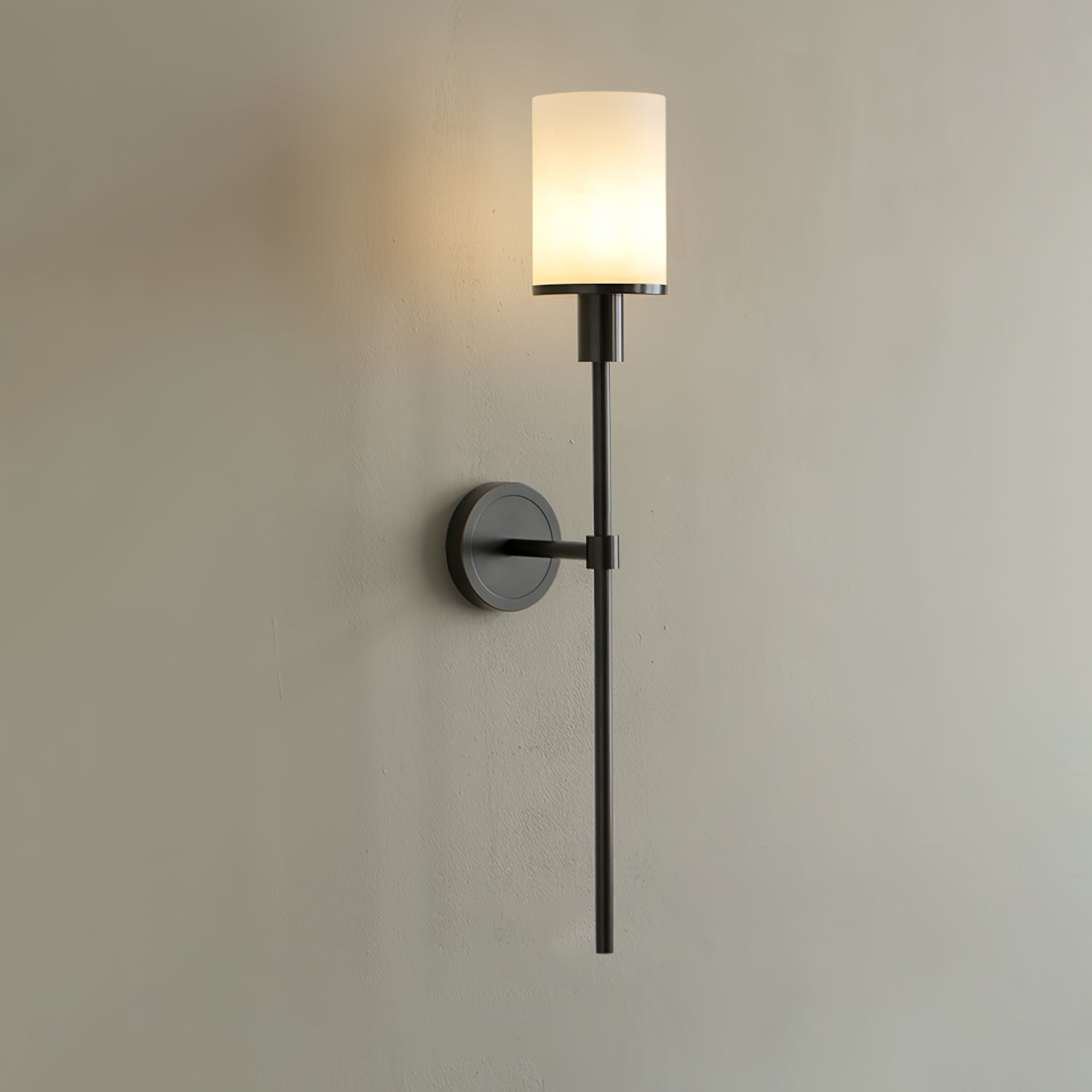 Tracie Classic Sconce - Blowlighting
