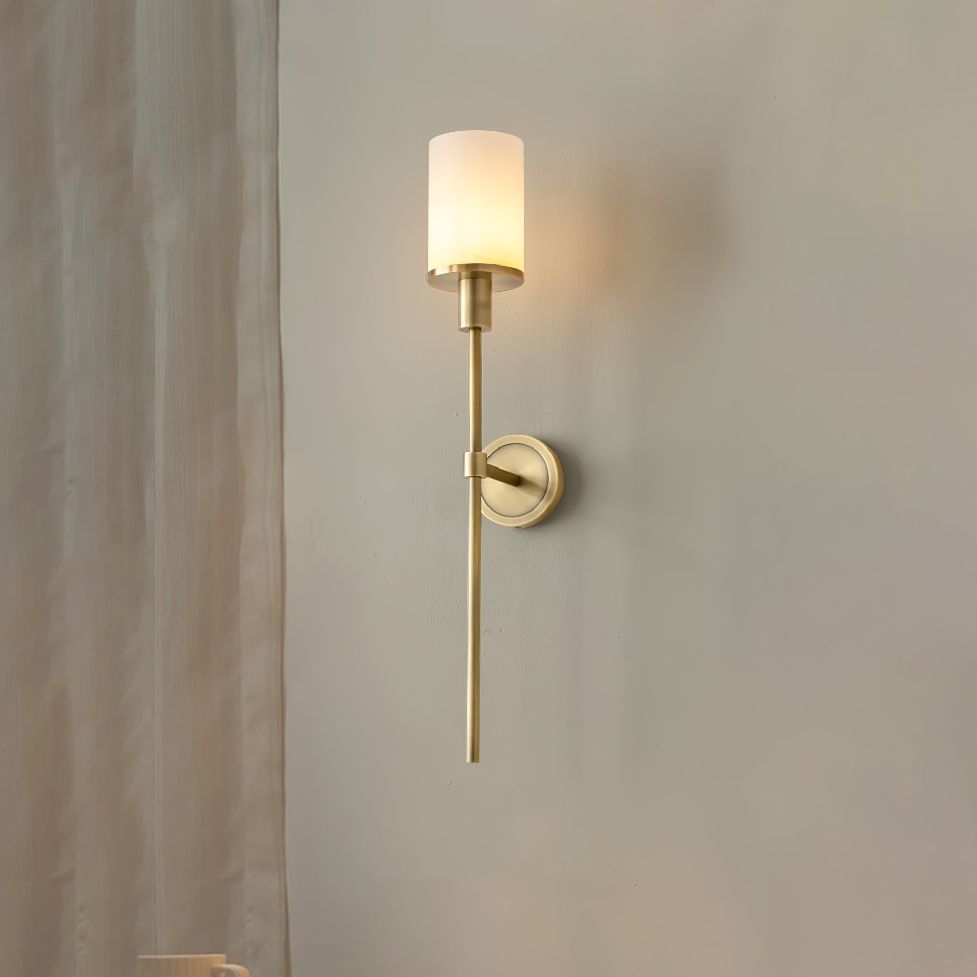 Tracie Classic Sconce - Blowlighting