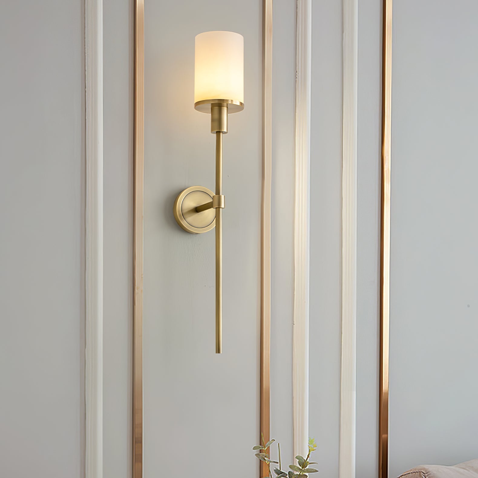 Tracie Classic Sconce - Blowlighting