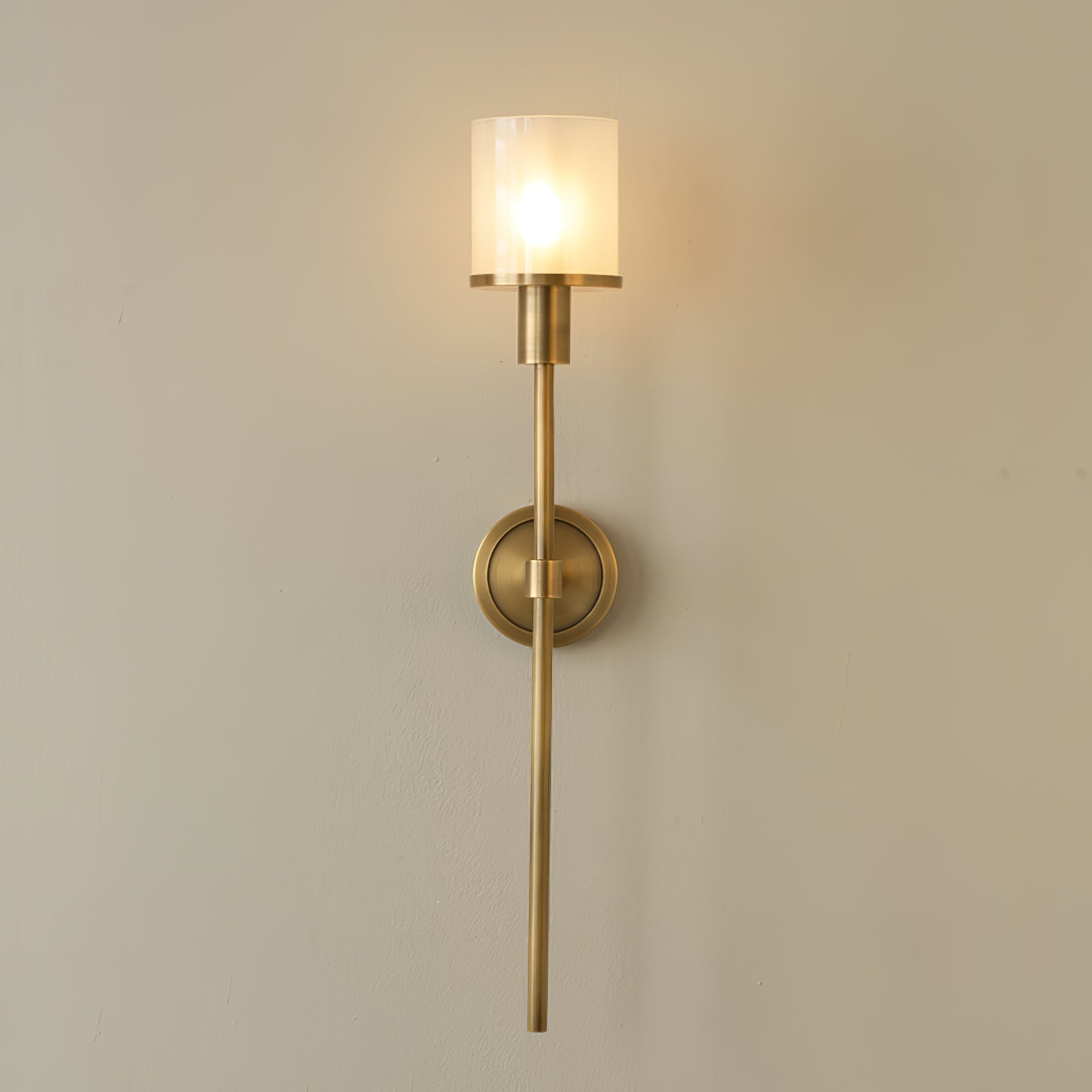 Tracie Classic Sconce - Blowlighting