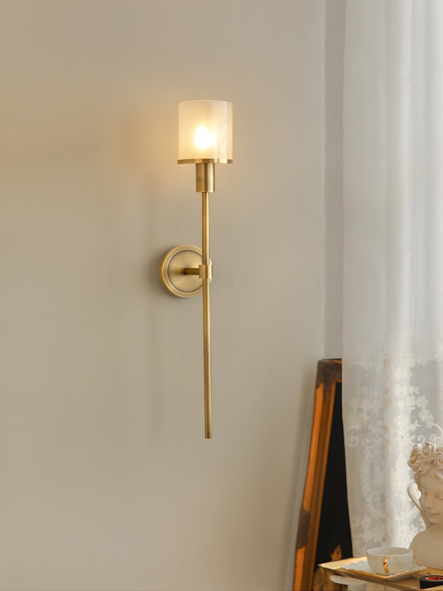 Tracie Classic Sconce - Blowlighting