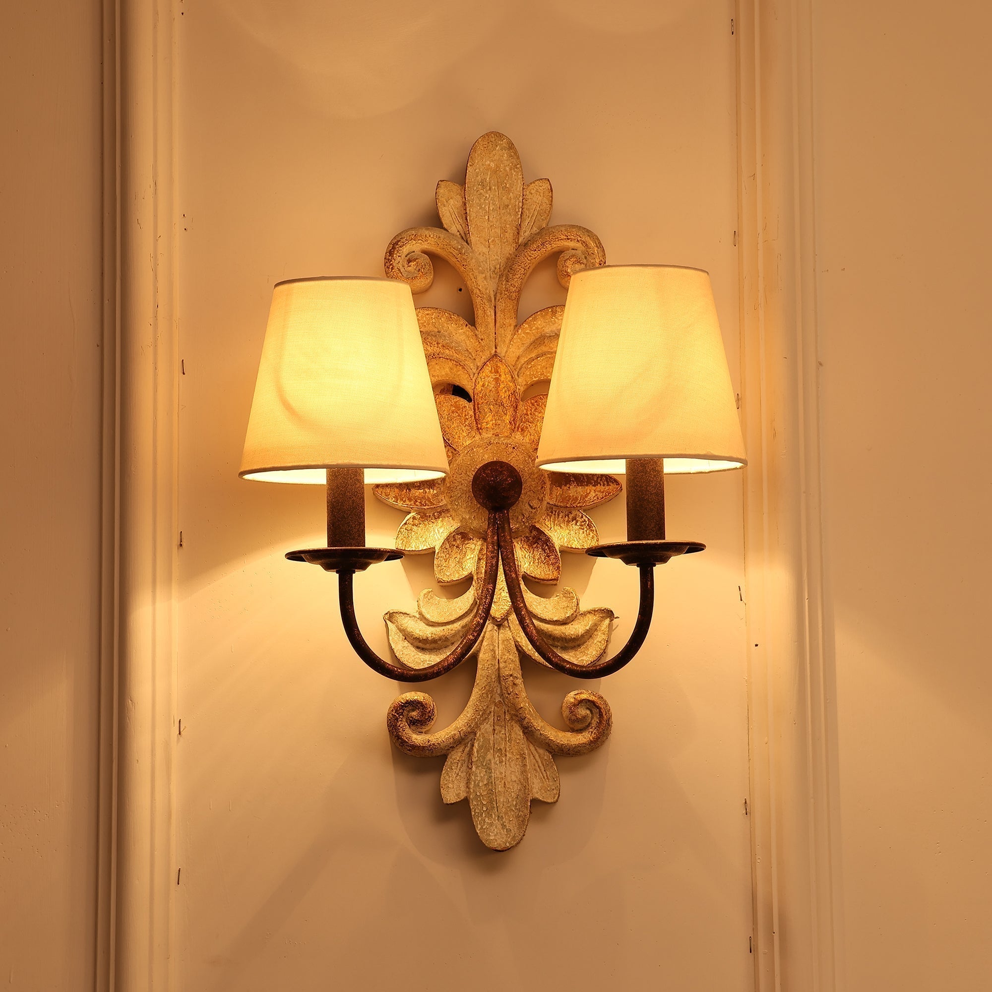 Vadora Postmodern Luxury Metal Sconce Wall Lamp - Lamp Copper