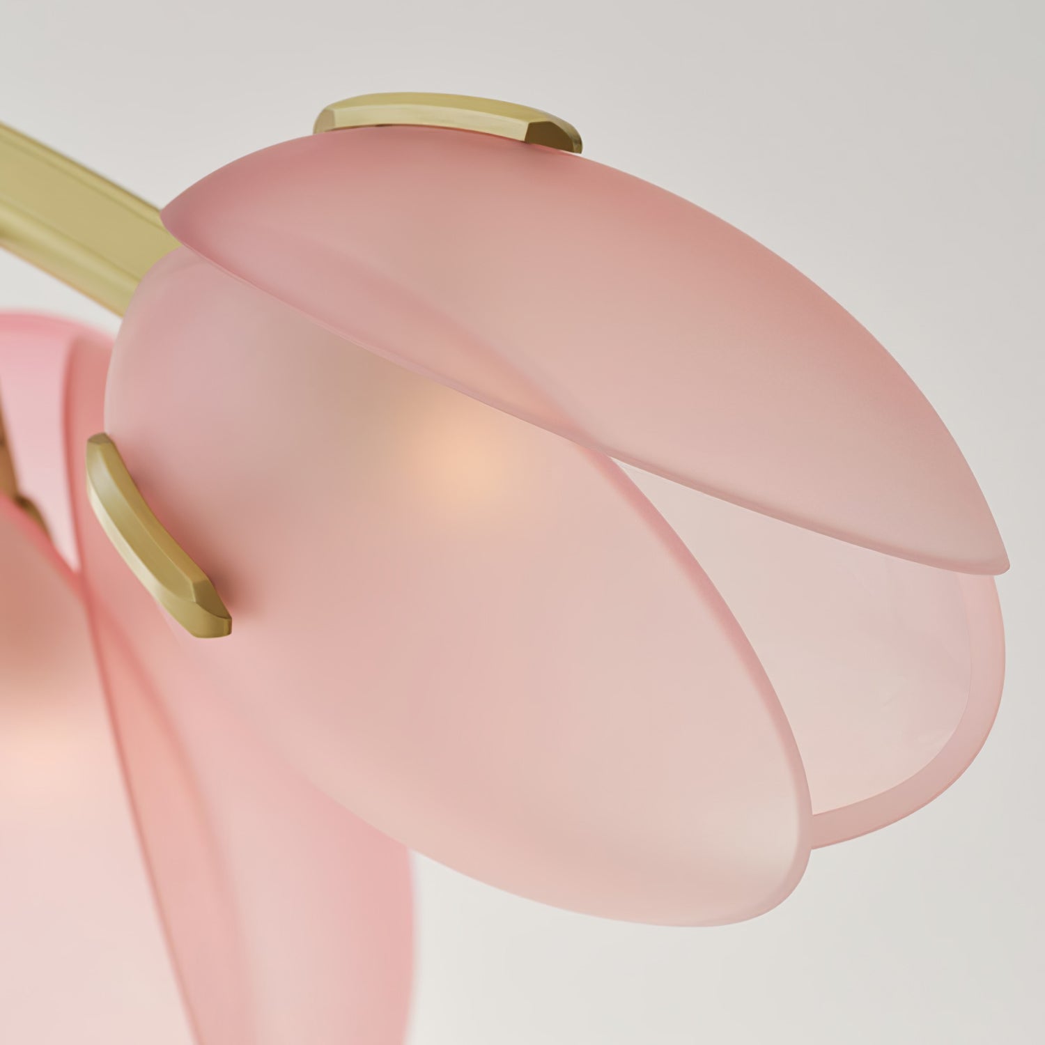 Blossom Contemporary Glass Chandelier - Blowlighting