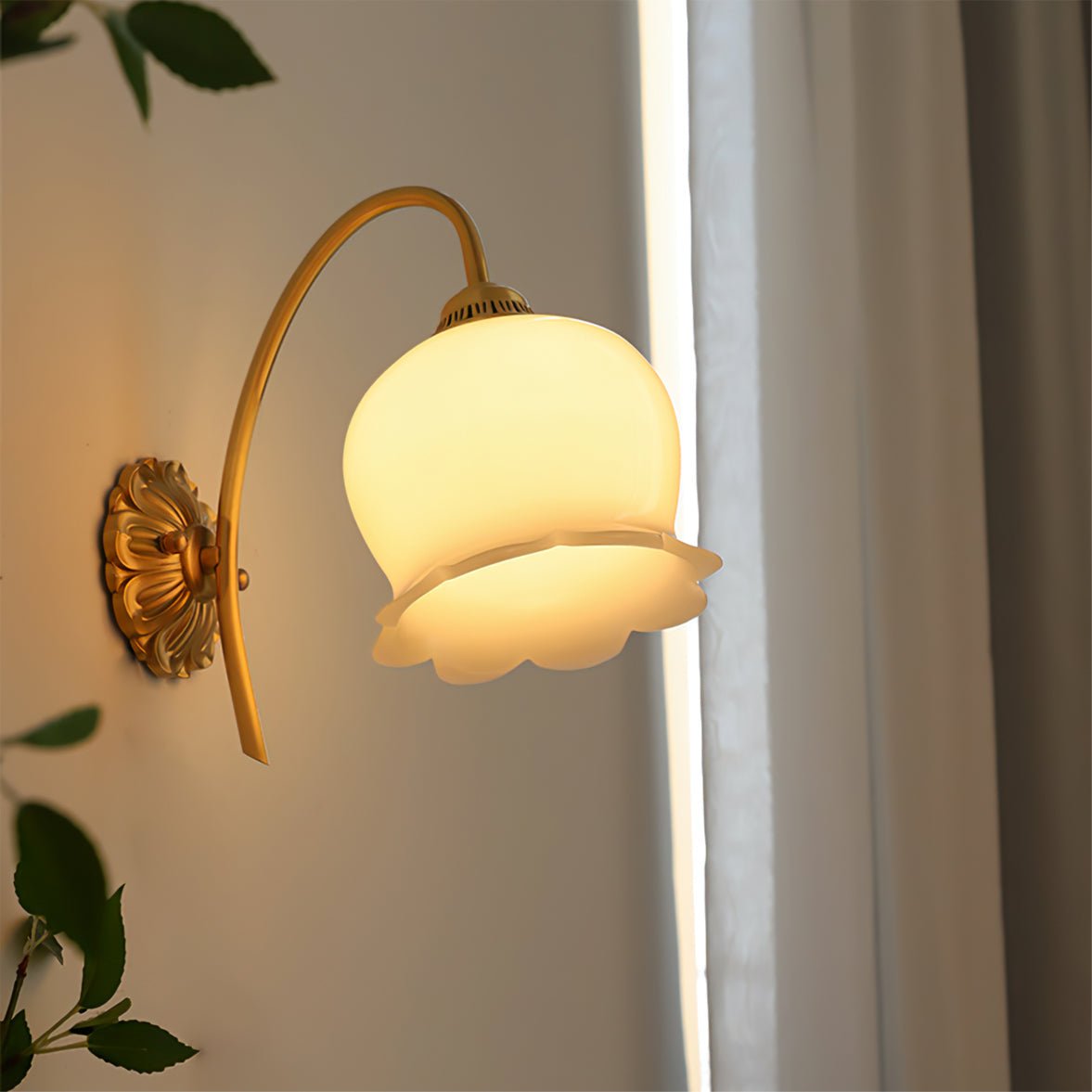 Valley Flower Wall Lamp - Blowlighting