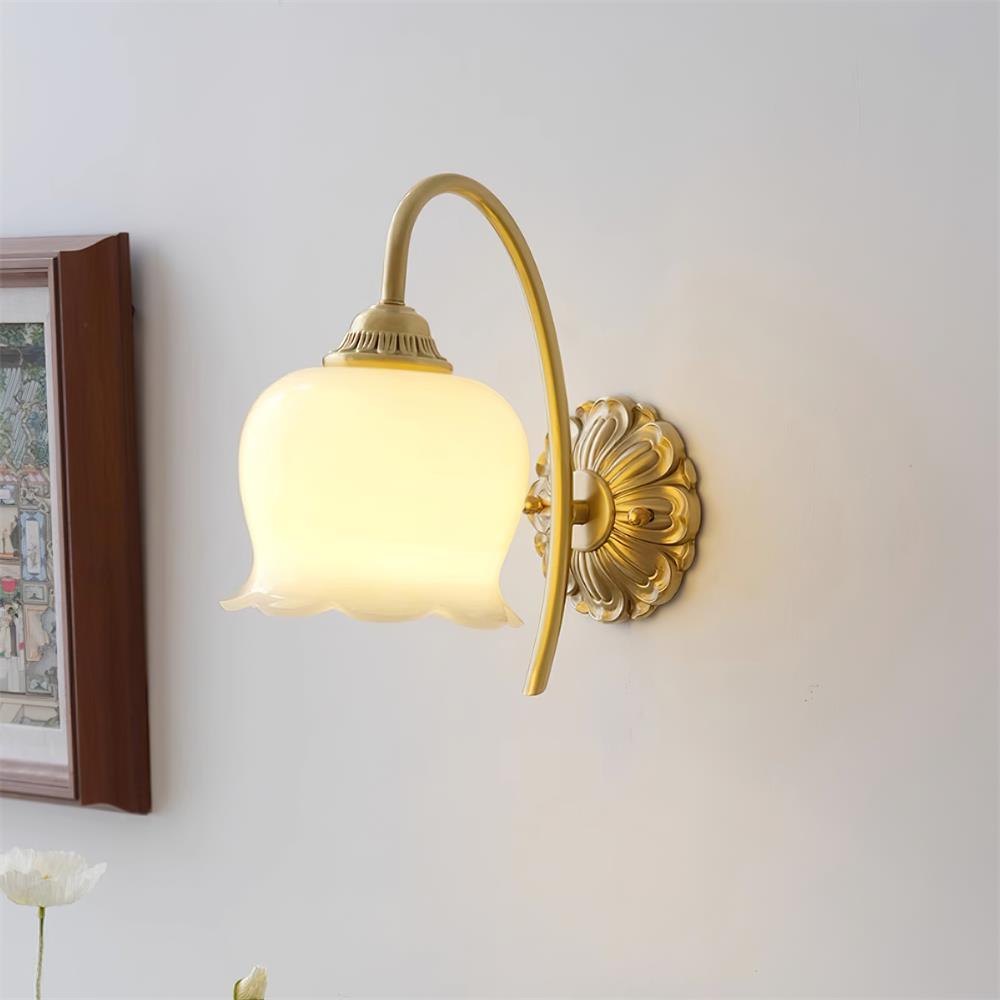 Valley Flower Wall Lamp - Blowlighting