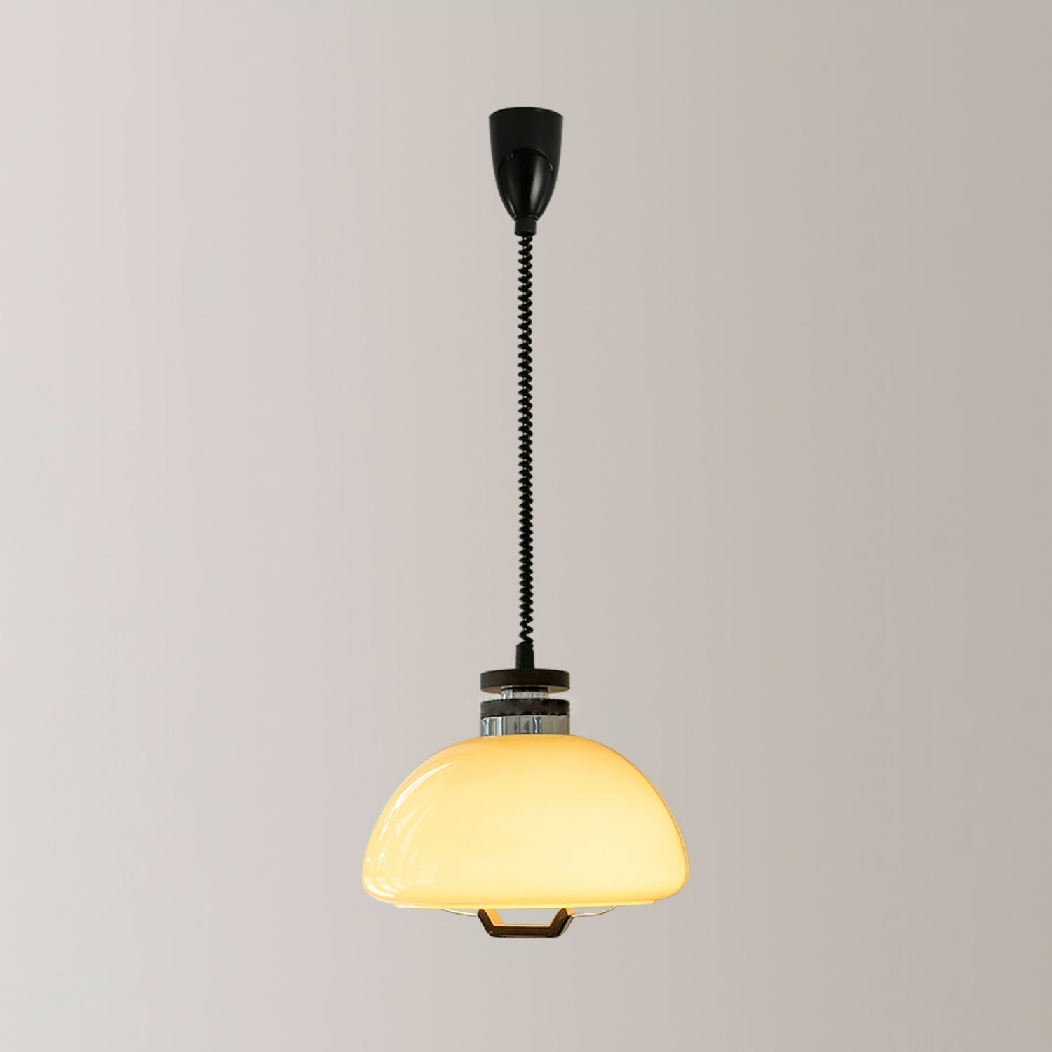 Vela Pudding Pendant Light - Blowlighting