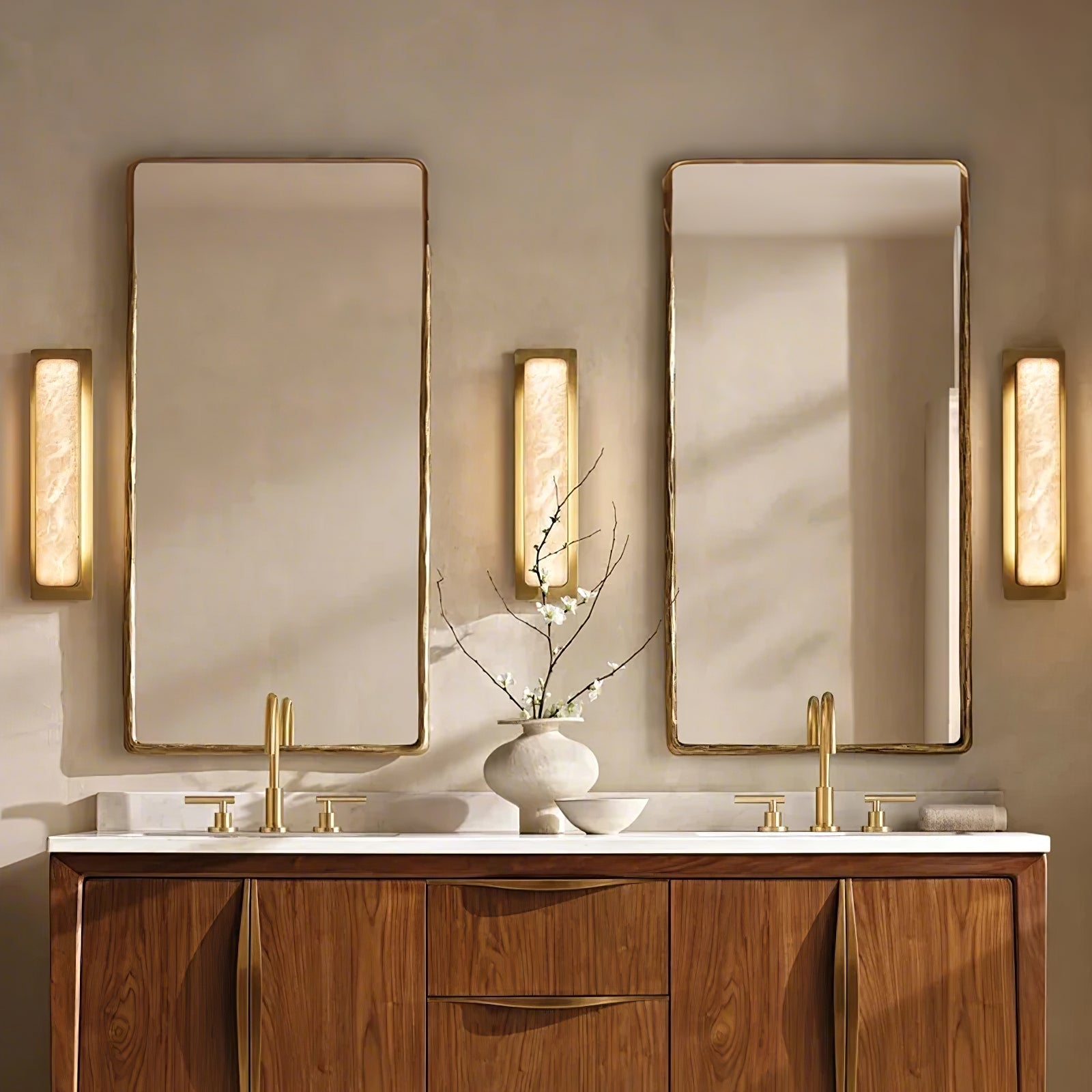 Ollore Linear Alabaster Wall Light - Neutralighting