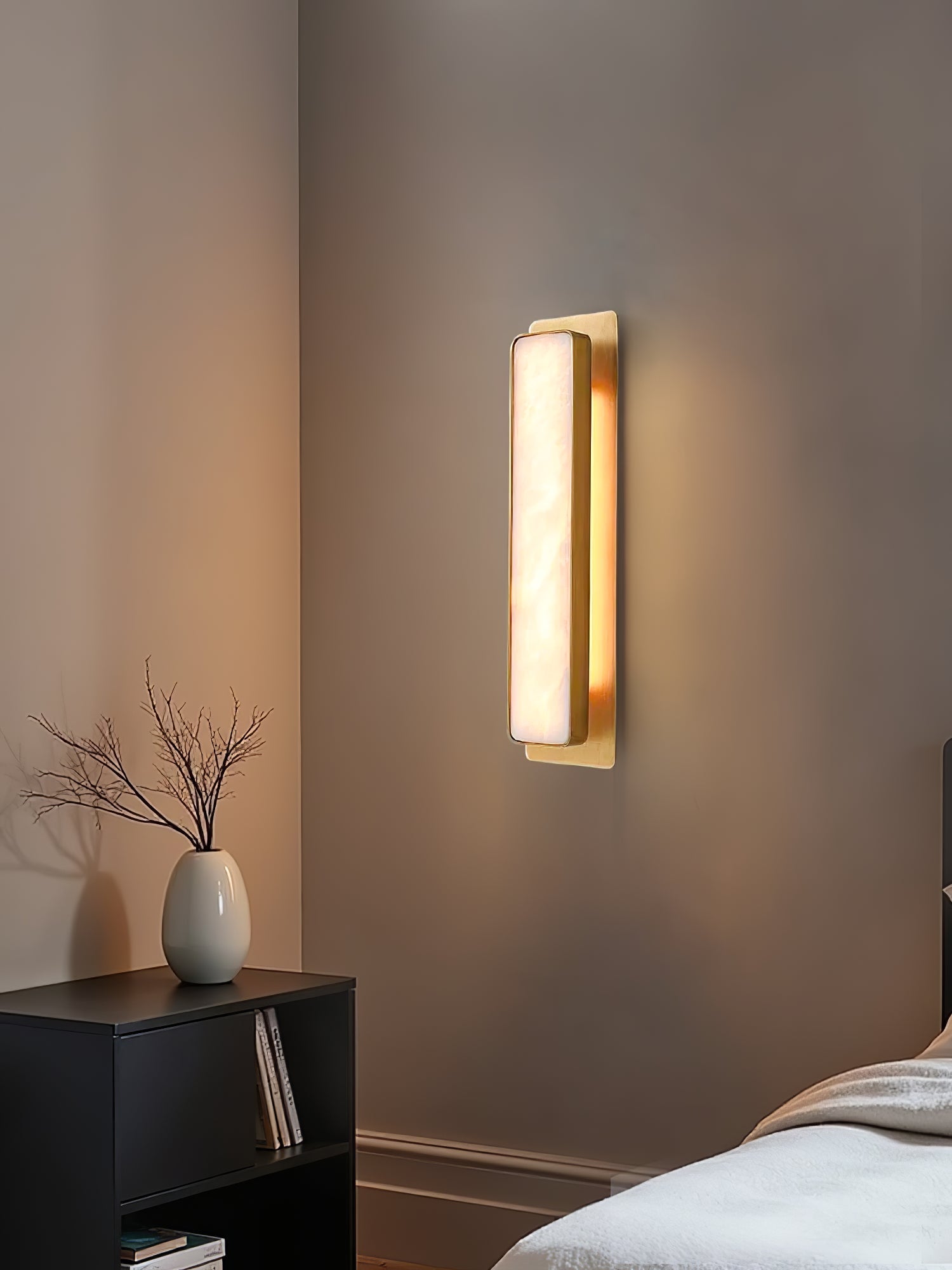 Ollore Linear Alabaster Wall Light - Neutralighting