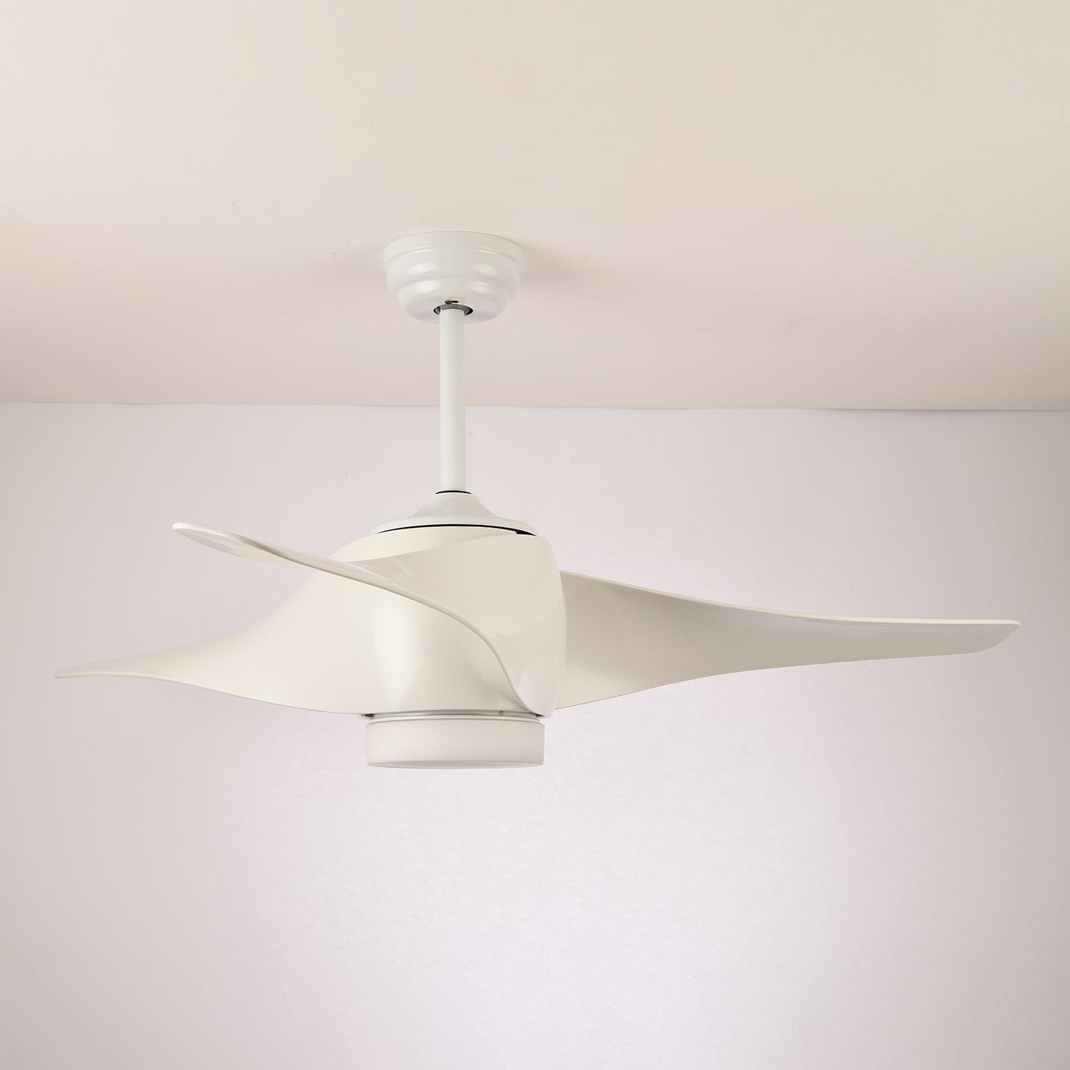 Ventilatore da soffitto con luce AeroGlow