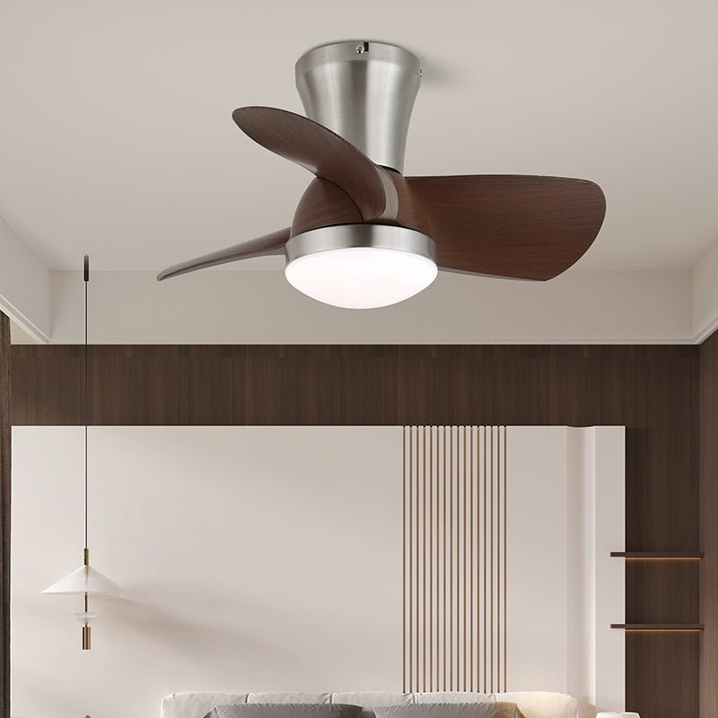 Ventilatore da soffitto Luvora con luce con finitura del corpo nera