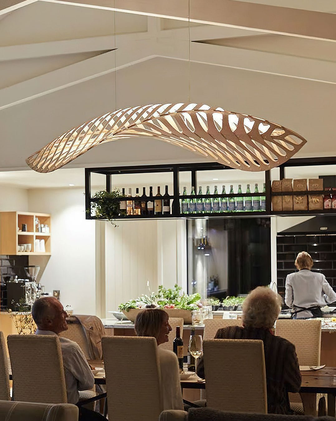 Veliren Leaf Wood Pendant Light - Blowlighting