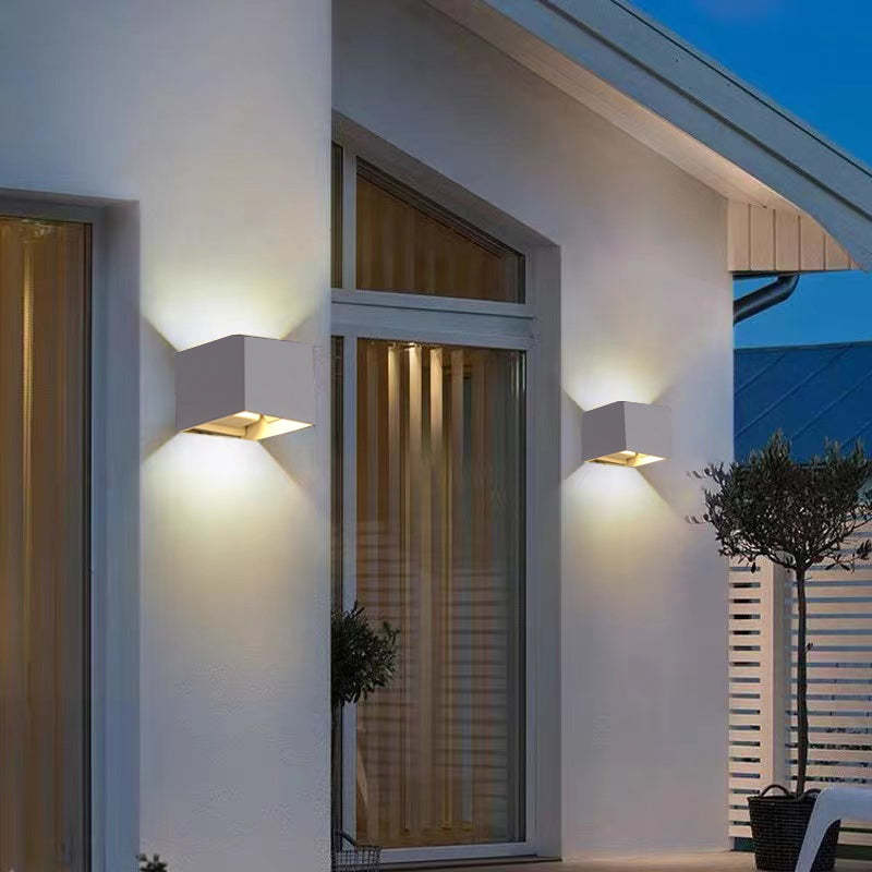 Ray Applique da Esterni Quadrato Regolabile LED