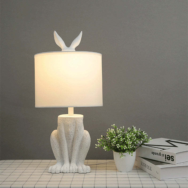 Alice Design LED Lampada da Tavolo Cilindro Coniglio Resina Nero/Bianco/Oro Camera da Letto/Soggiorno/Studio